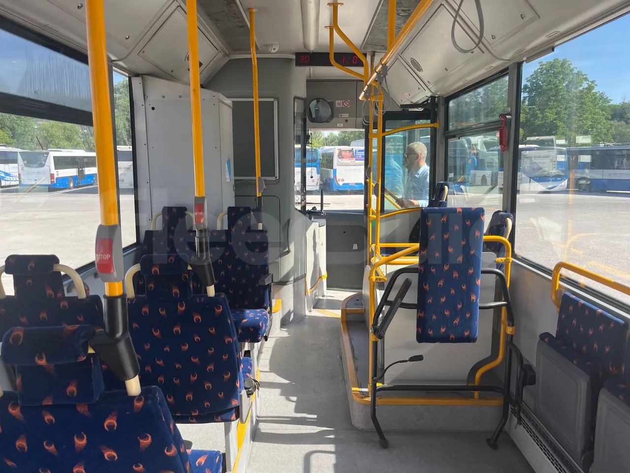 Man Lion's City T A78 - EUR4 - 191kW - 11.857m - forward view all seats last row height