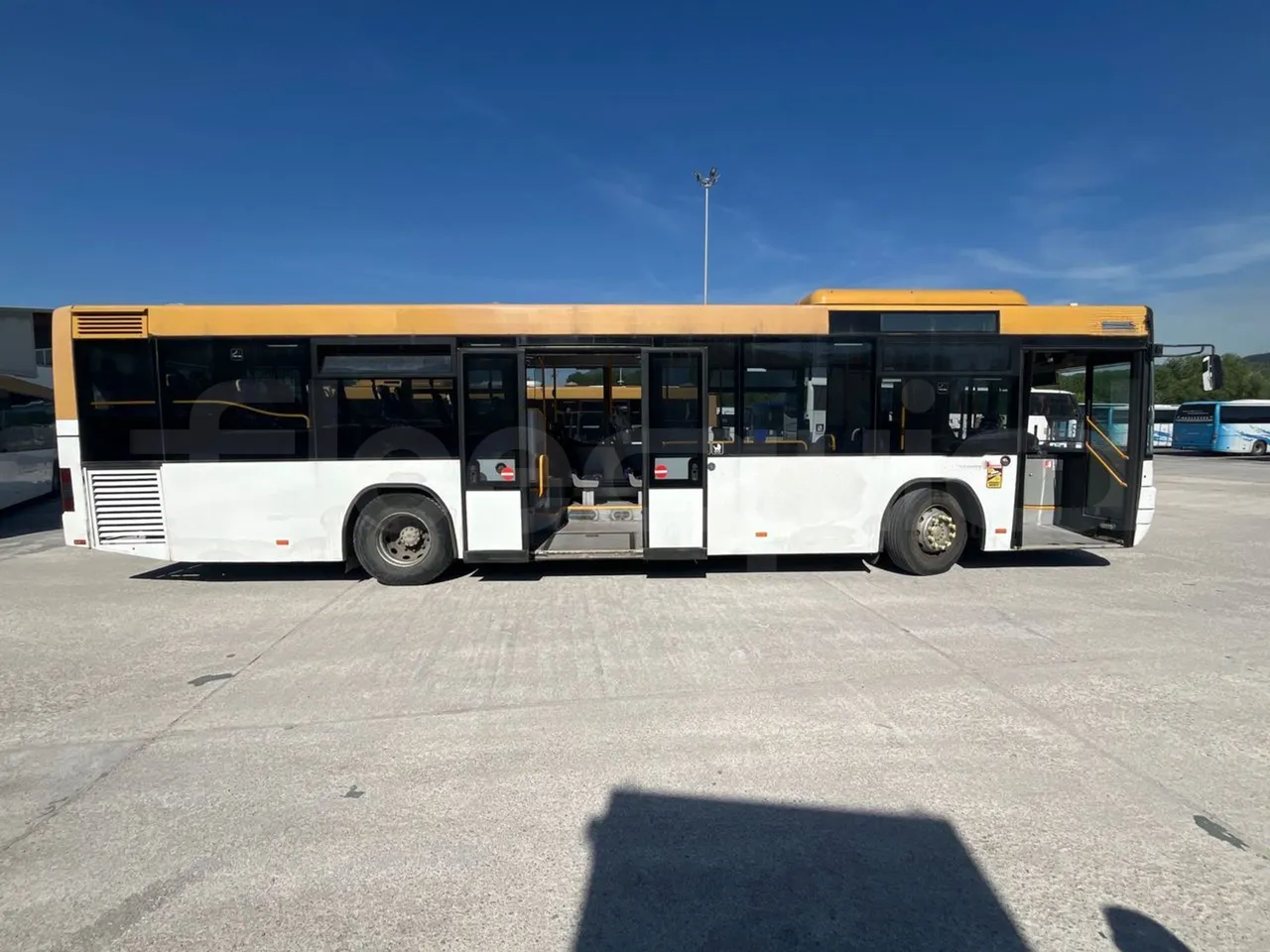 Man Lion's City T A78 - EUR4 - 191kW - 11.857m - right side doors open