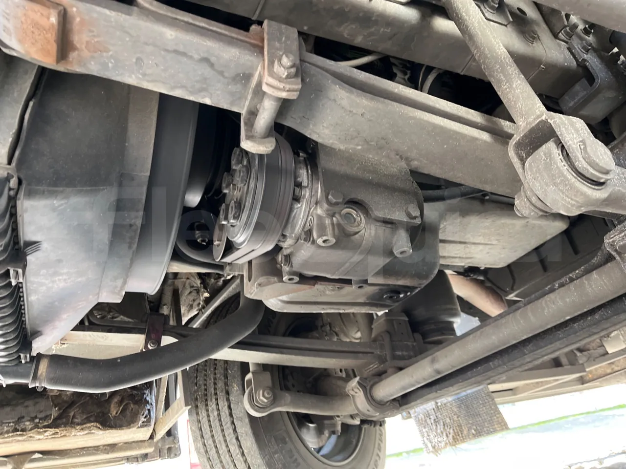 Iveco Andecar VII.3 BF150GDR - Euro4 - 185kW - 10.100mt - air conditioning compressor