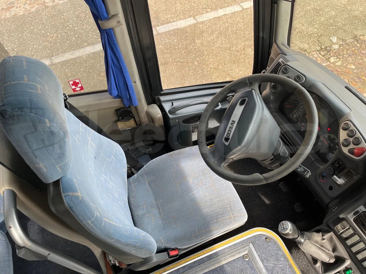 Iveco Andecar VII.3 BF150GDR - Euro4 - 185kW - 10.100mt - driver's seat photo