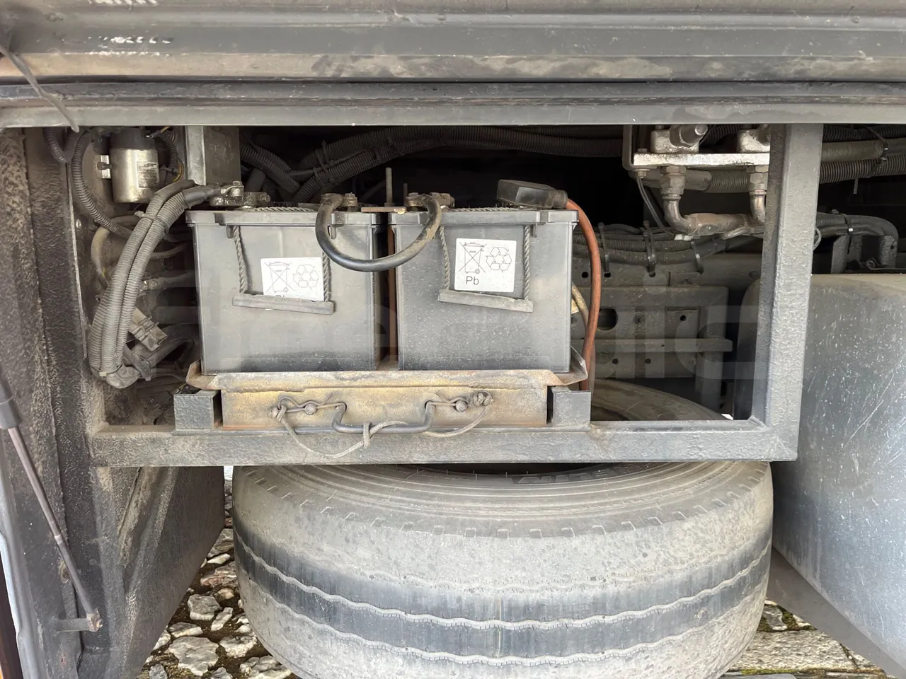 Iveco Andecar VII.3 BF150GDR - Euro4 - 185kW - 10.100mt - external compartments photo