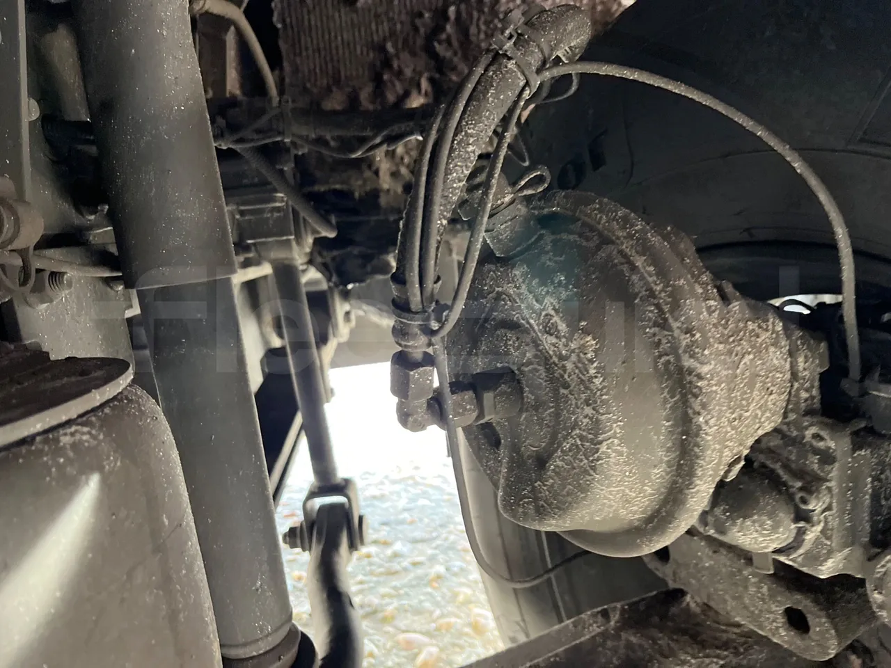 Iveco Andecar VII.3 BF150GDR - Euro4 - 185kW - 10.100mt - front brake calipers left