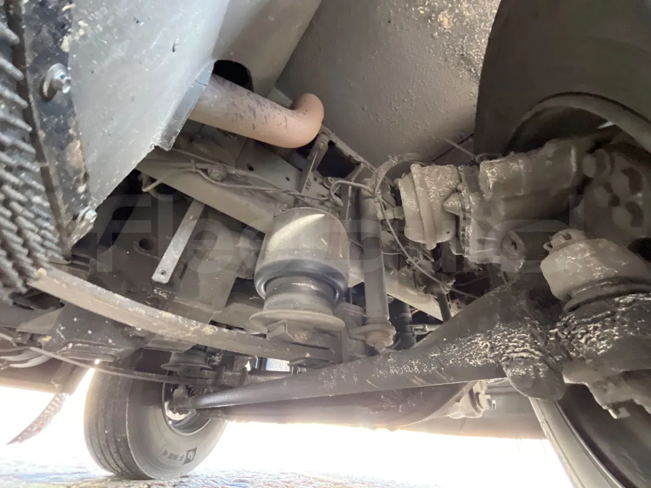 Iveco Andecar VII.3 BF150GDR - Euro4 - 185kW - 10.100mt - front shock absorbers left