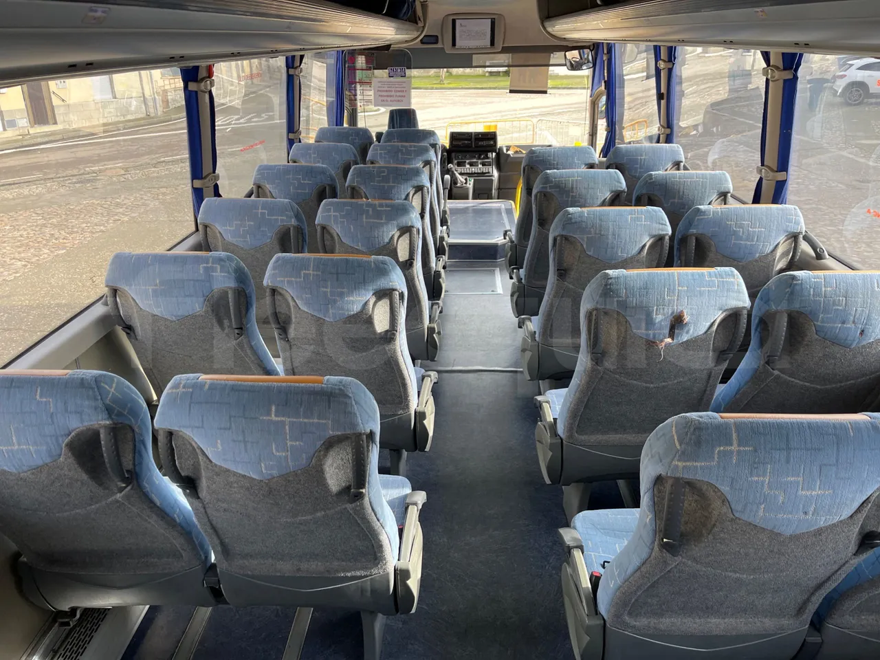 Iveco Andecar VII.3 BF150GDR - Euro4 - 185kW - 10.100mt - forward view all seats last row height