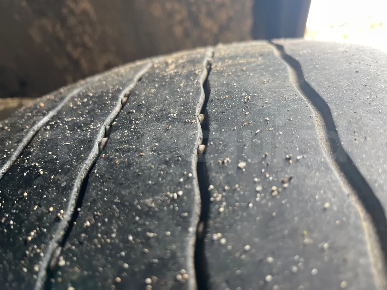 Iveco Andecar VII.3 BF150GDR - Euro4 - 185kW - 10.100mt - tread condition third axle tires right