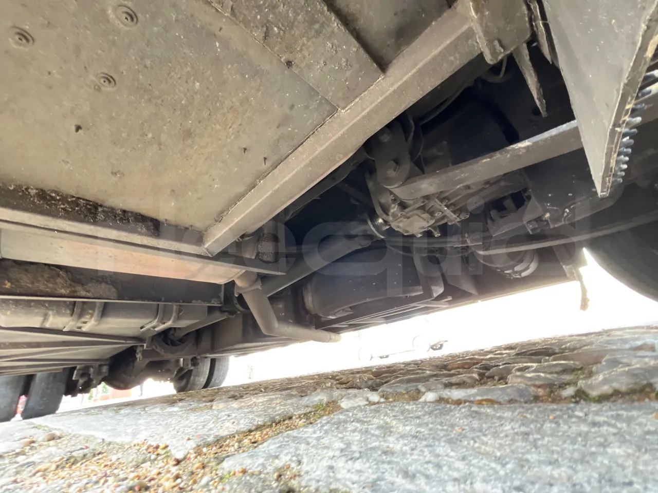 Iveco Andecar VII.3 BF150GDR - Euro4 - 185kW - 10.100mt - central undercarriage photo