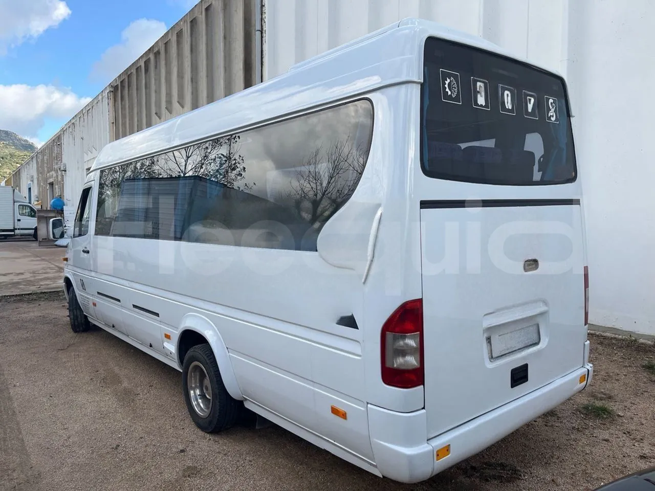 Mercedes-Benz Sprinter 416CD - EUR3 - 115kW - 6.985m - 3/4 left rear side