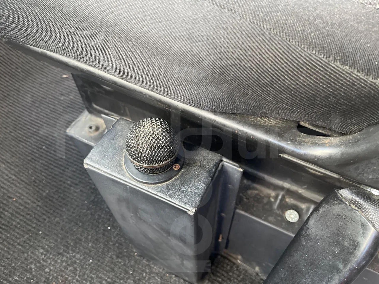 Mercedes-Benz Sprinter 416CD - EUR3 - 115kW - 6.985m - hostes microphone accessories photo