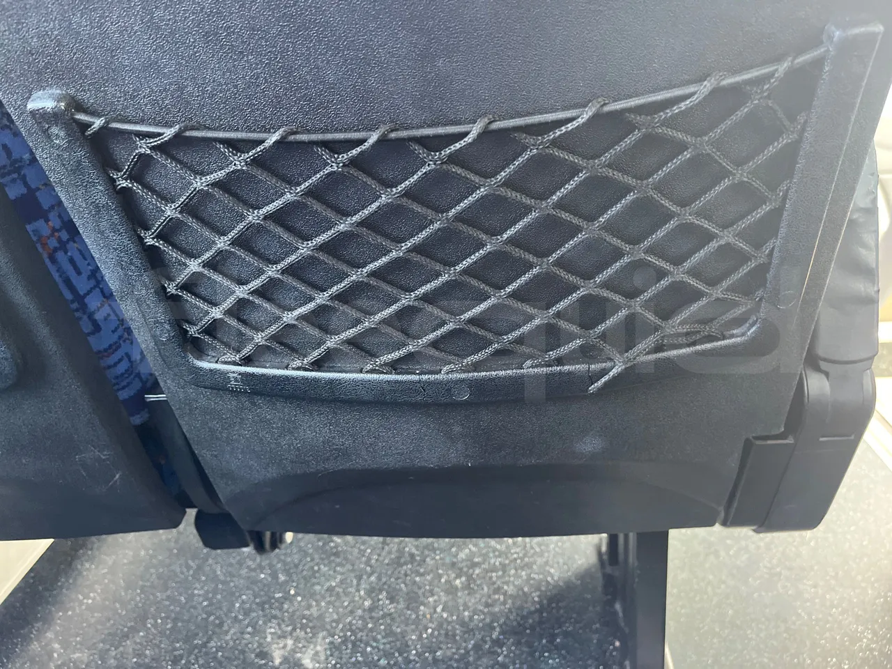 Mercedes-Benz Sprinter 416CD - EUR3 - 115kW - 6.985m - mesh detail photo