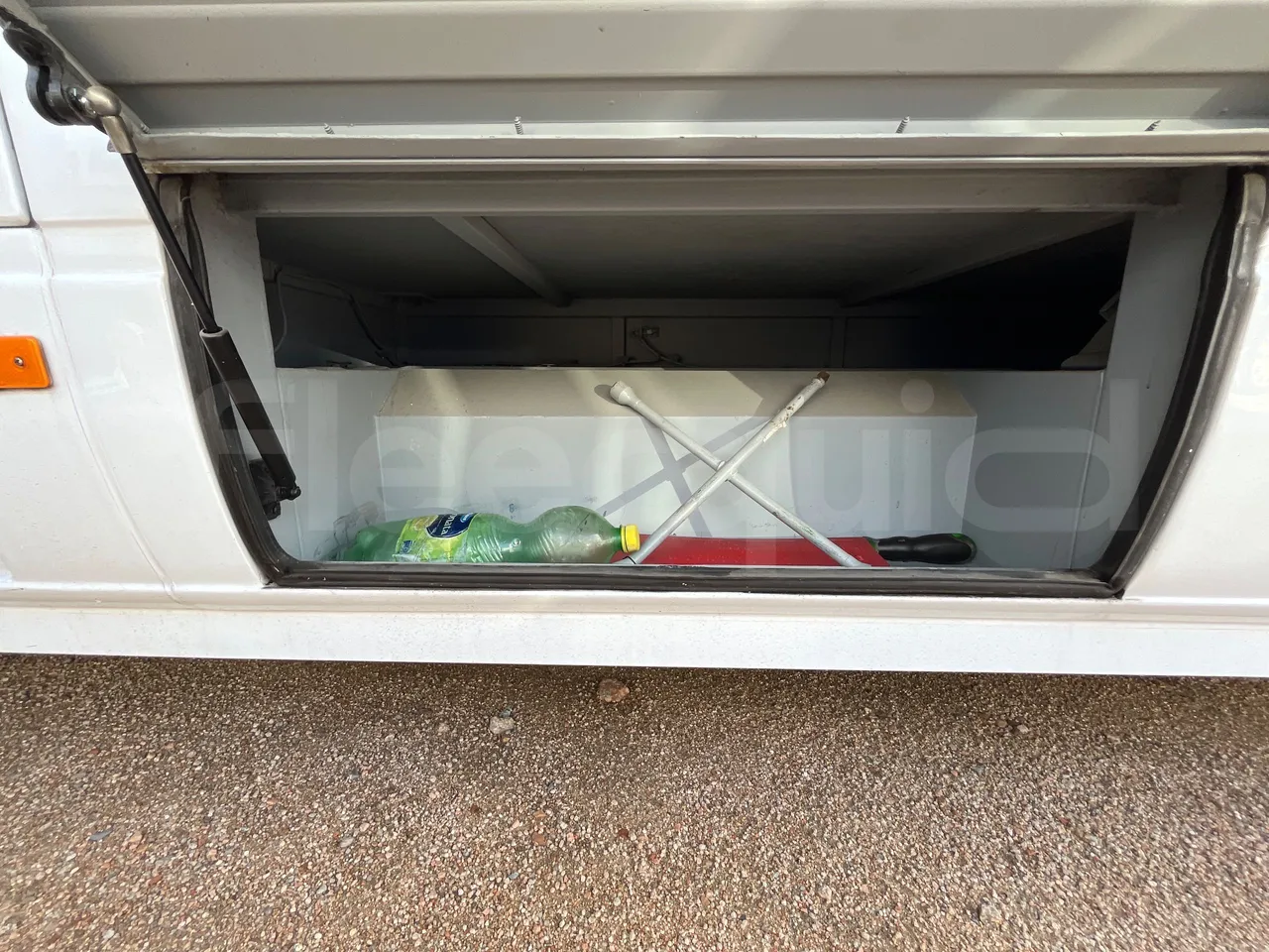 Mercedes-Benz Sprinter 416CD - EUR3 - 115kW - 6.985m - external compartments photo