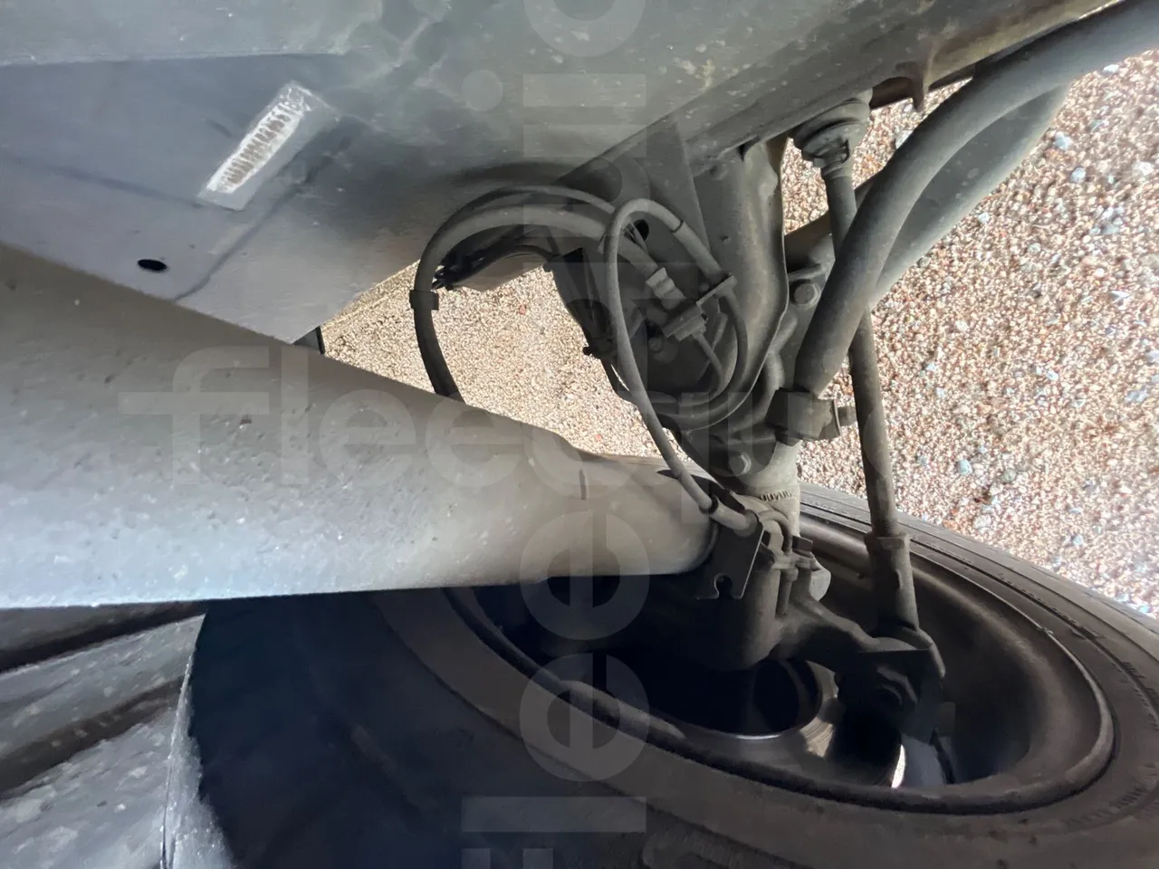 Mercedes-Benz Sprinter 416CD - EUR3 - 115kW - 6.985m - front brake calipers right