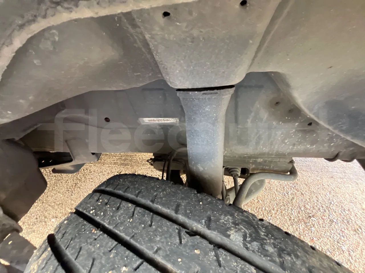 Mercedes-Benz Sprinter 416CD - EUR3 - 115kW - 6.985m - front shock absorbers right