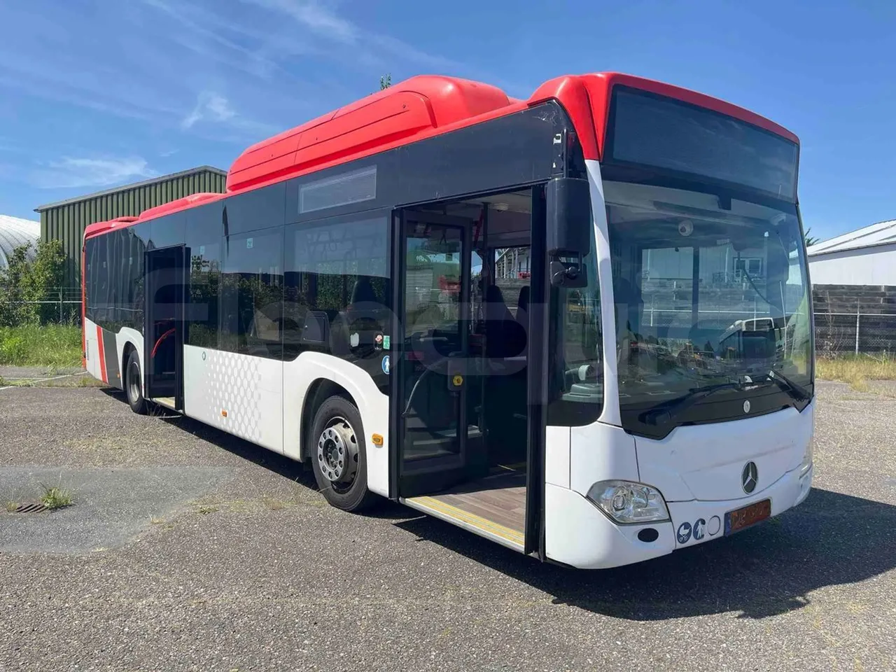 Mercedes-Benz Citaro - 3/4 right front doors open
