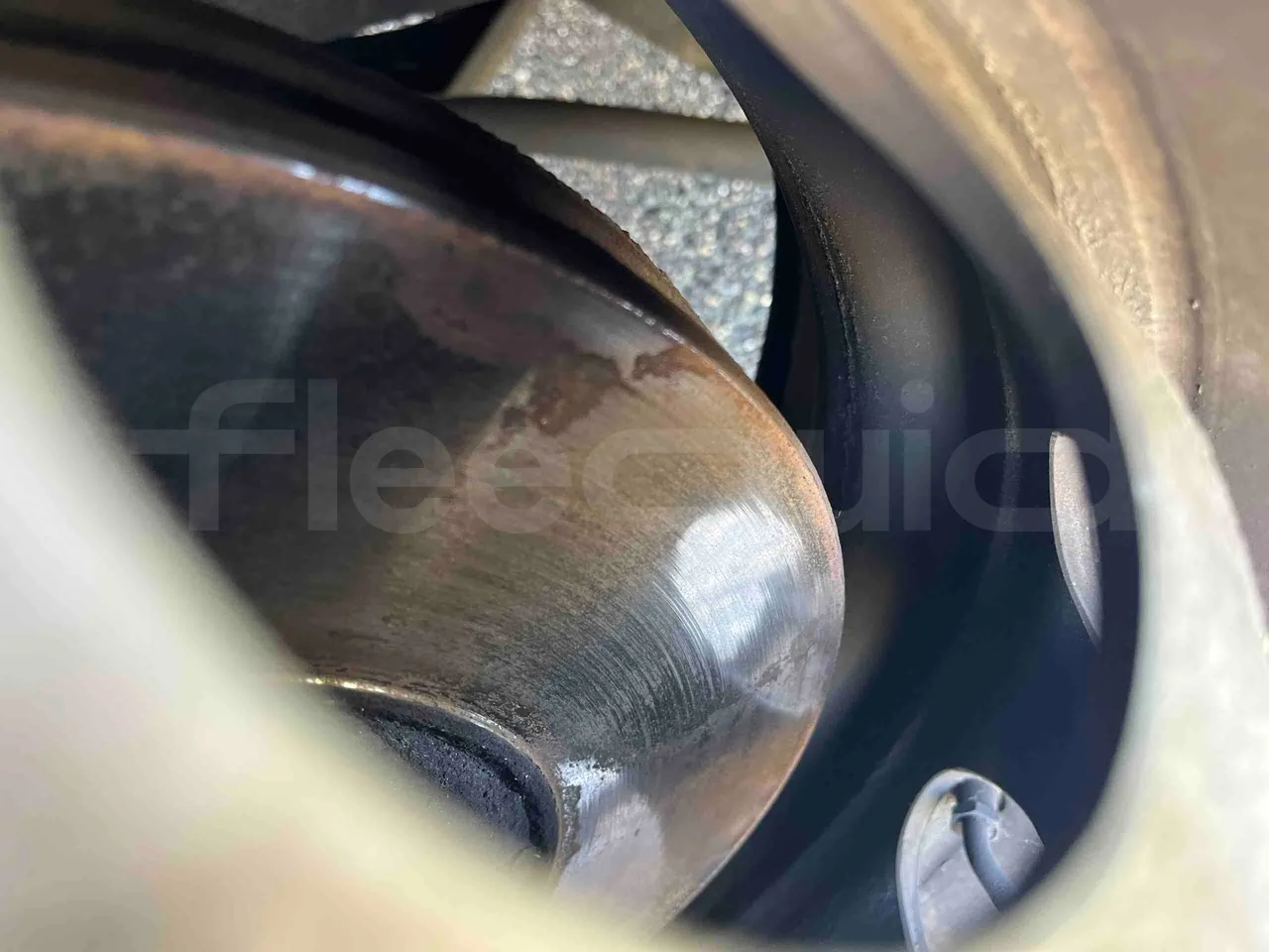Mercedes-Benz Citaro - front discs left