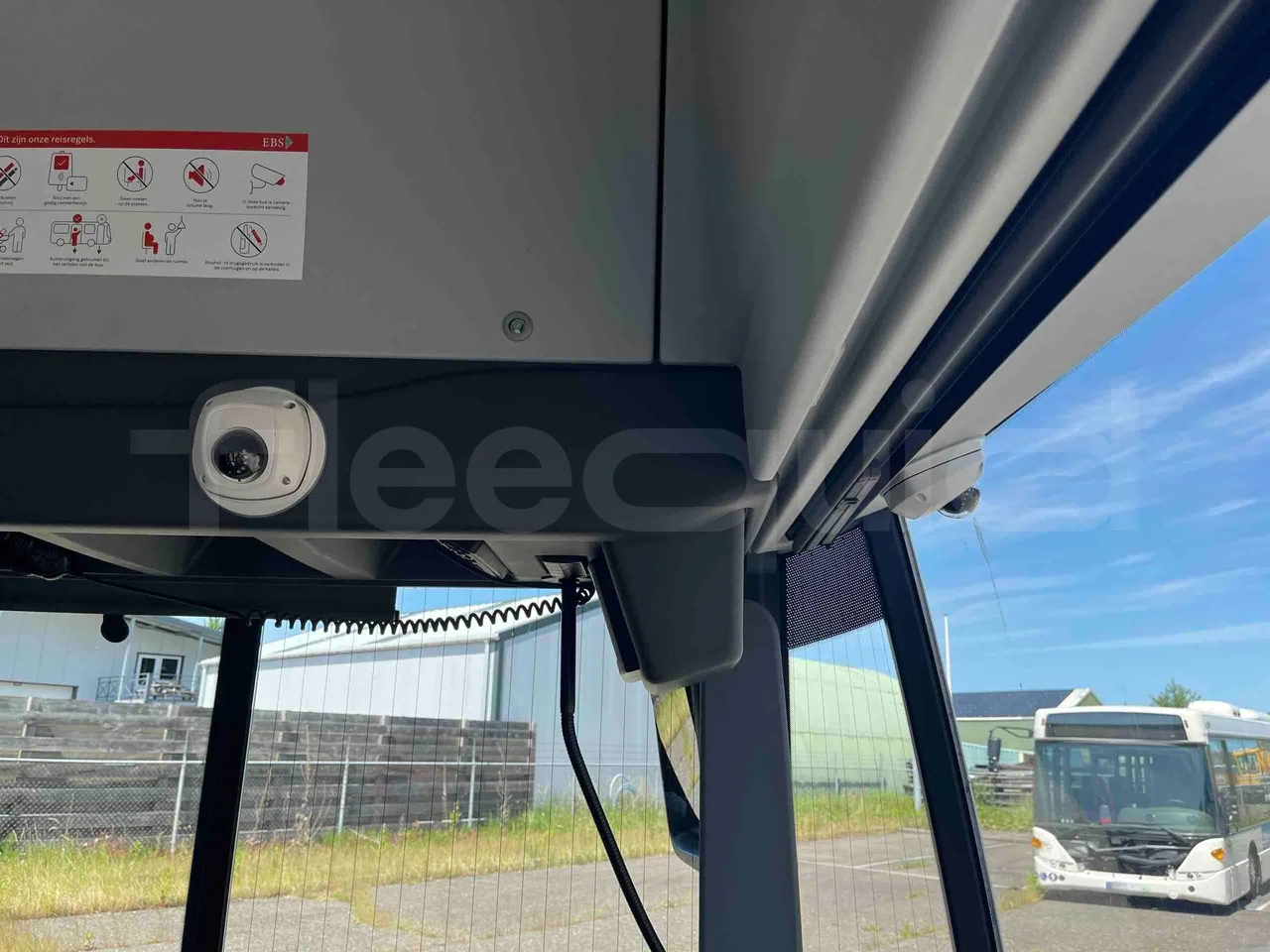 Mercedes-Benz Citaro - roof hatch 3