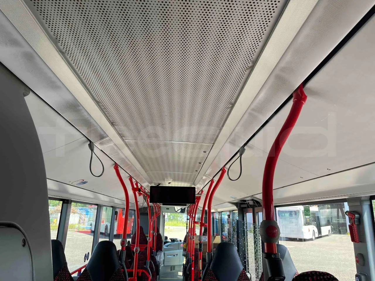 Mercedes-Benz Citaro - overhead compartments photo