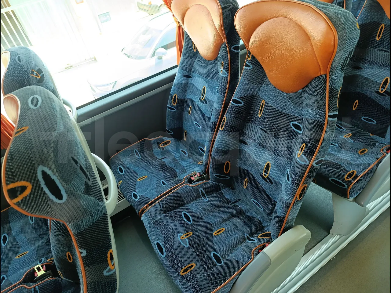 Irizar i6 14.5.37-EUR5-14.98m-345Kw - single seat detail