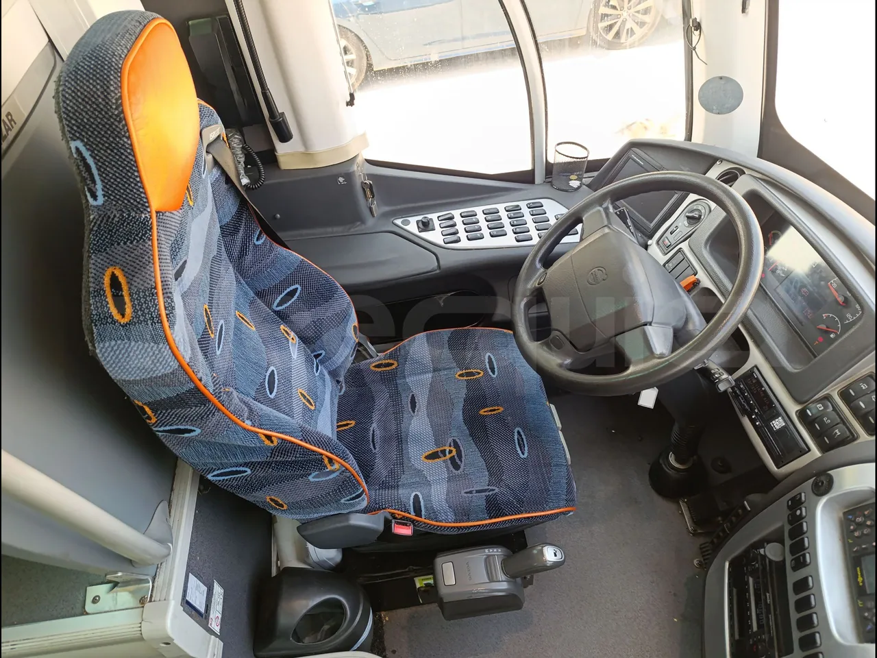 Irizar i6 14.5.37-EUR5-14.98m-345Kw - driver's seat photo (mandatory for bus to scrap)