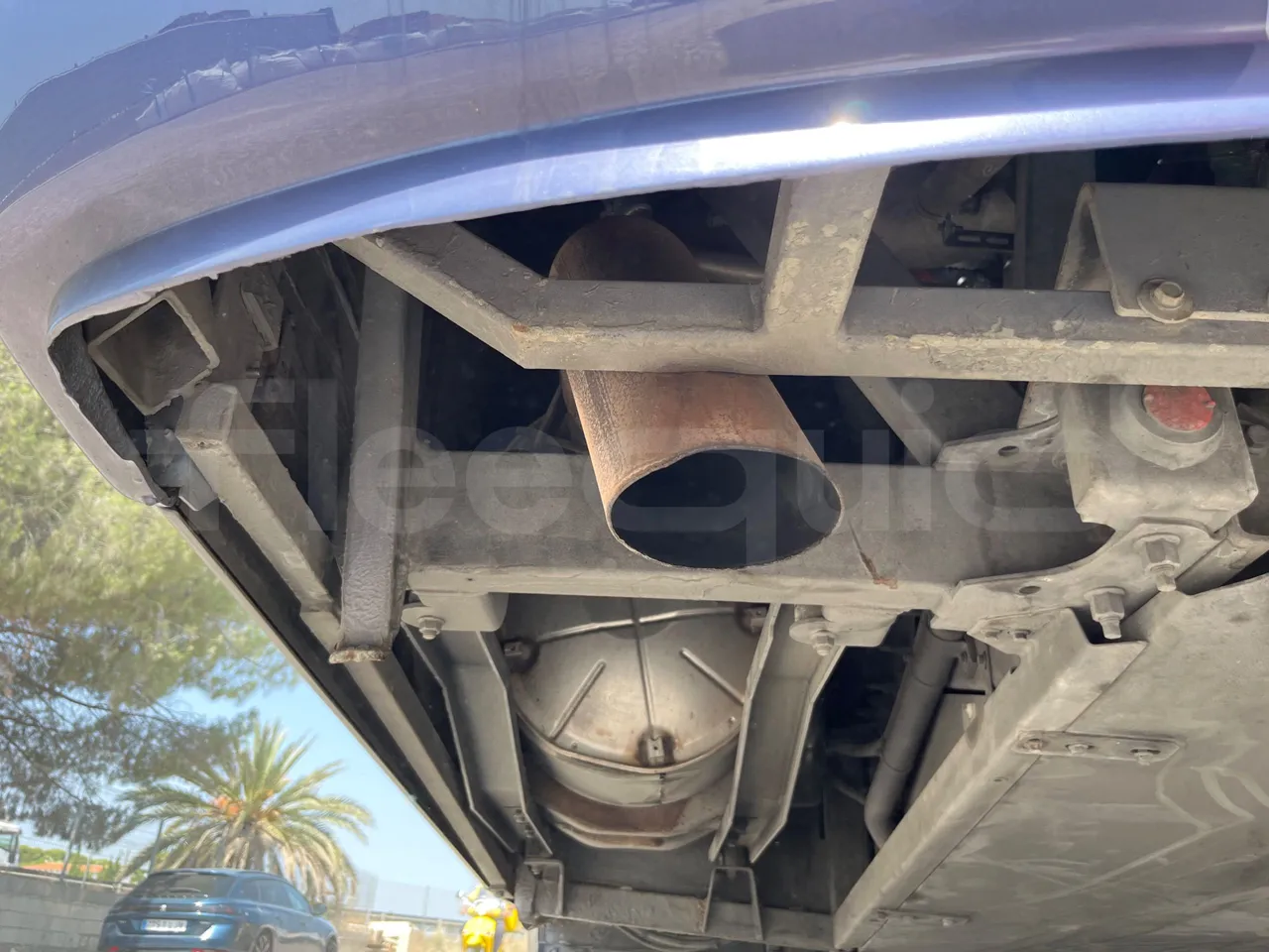 Irizar i6 14.5.37-EUR5-14.98m-345Kw - exhaust photo