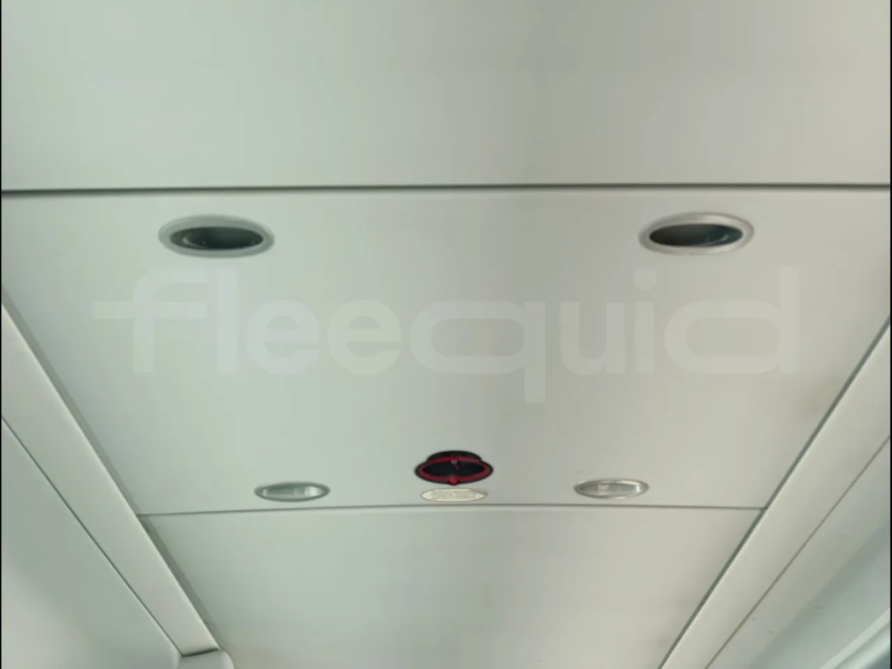 Irizar i6 14.5.37-EUR5-14.98m-345Kw - roof hatch 1