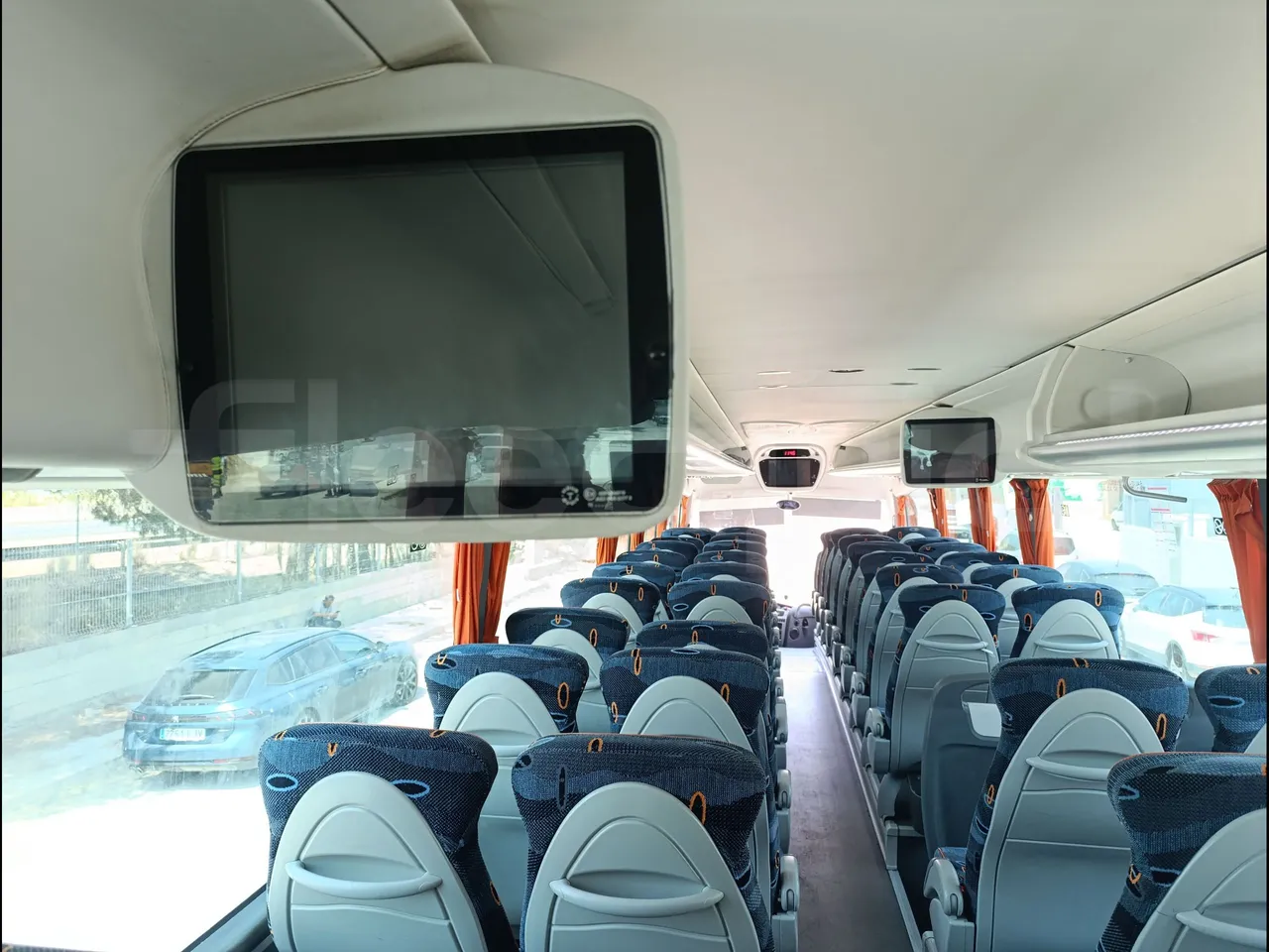 Irizar i6 14.5.37-EUR5-14.98m-345Kw - monitor detail photo