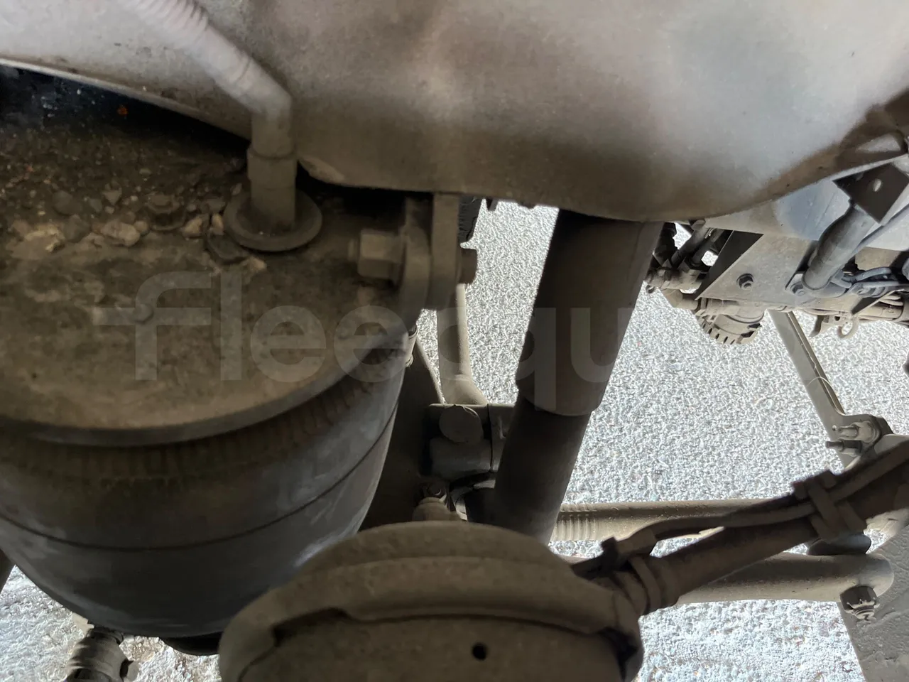 Irizar i6 14.5.37-EUR5-14.98m-345Kw - axel 3 shock absorbers 1 left