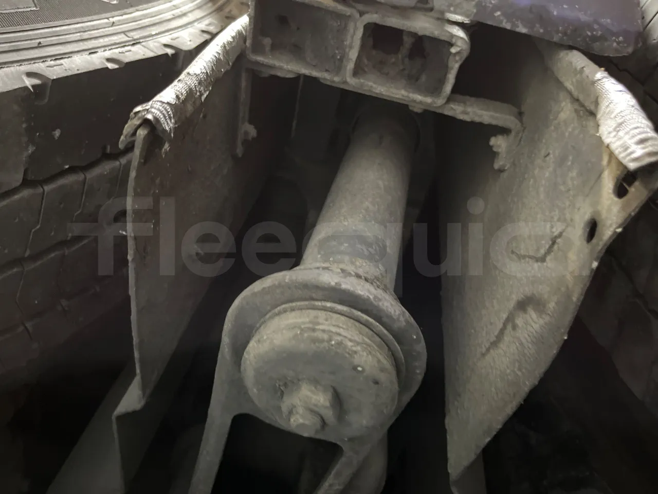 Irizar i6 14.5.37-EUR5-14.98m-345Kw - axle 2 shock absorbers 2 left