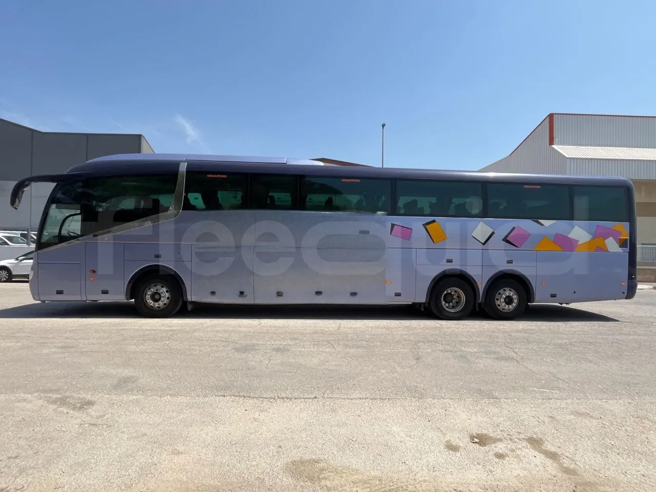 Irizar i6 14.5.37-EUR5-14.98m-345Kw - left side photo