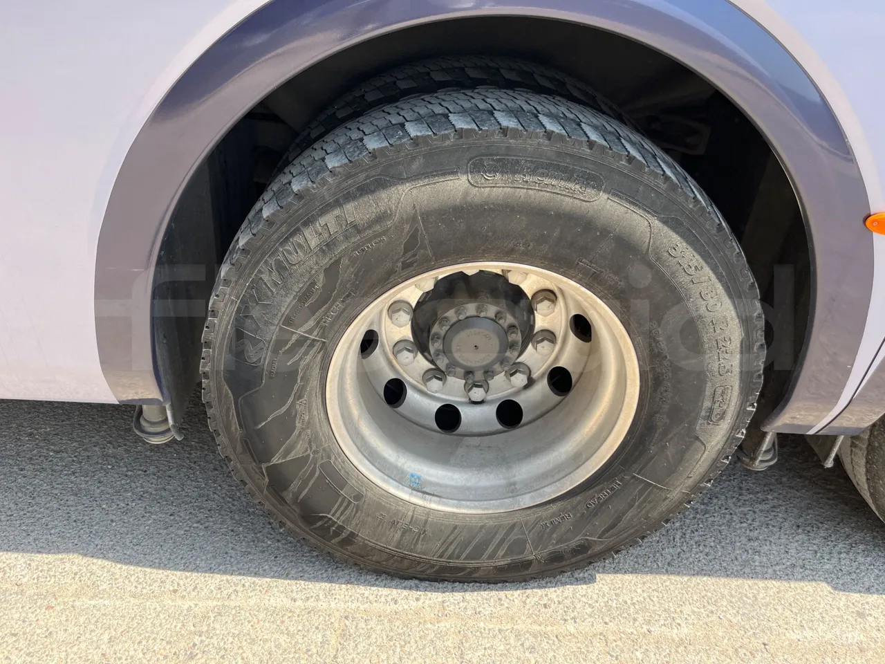 Irizar i6 14.5.37-EUR5-14.98m-345Kw - rear left tire photo