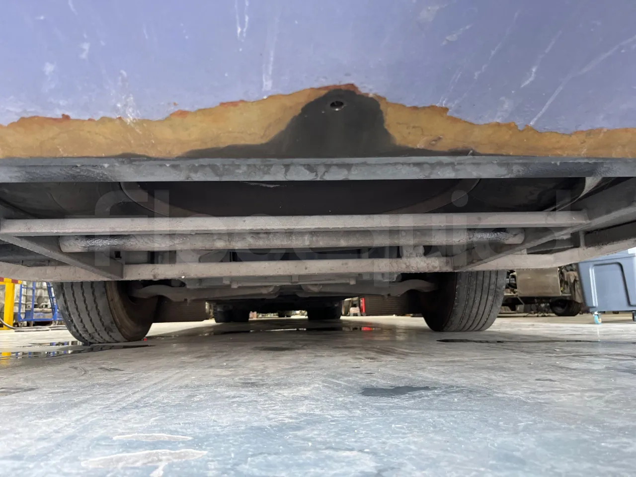 Irizar i6 14.5.37-EUR5-14.98m-345Kw - front undercarriage from front