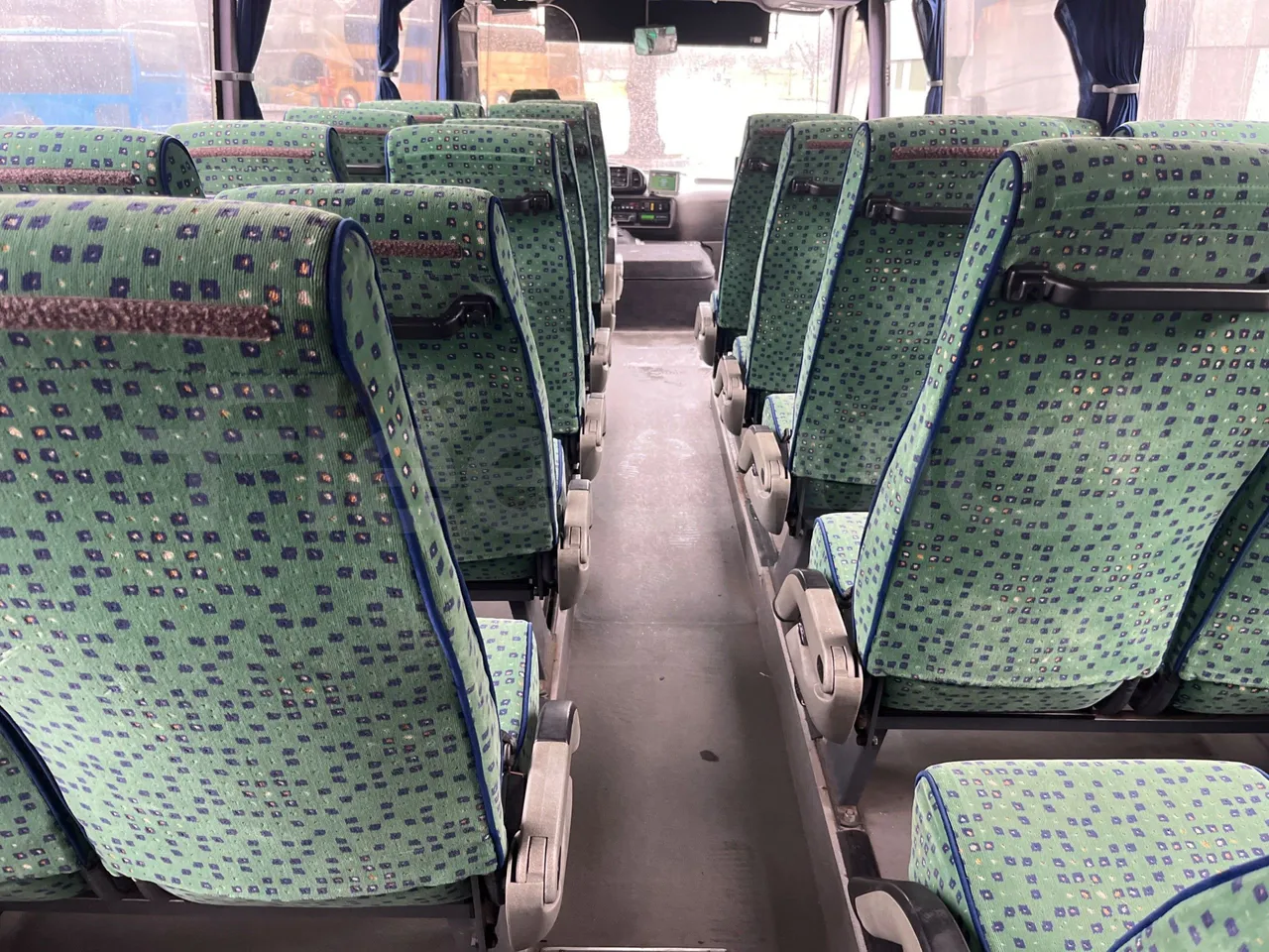 Salvador Caetano Optimo BB50L - Euro3 - 100kW - 7.586mt - forward view all seats last row height