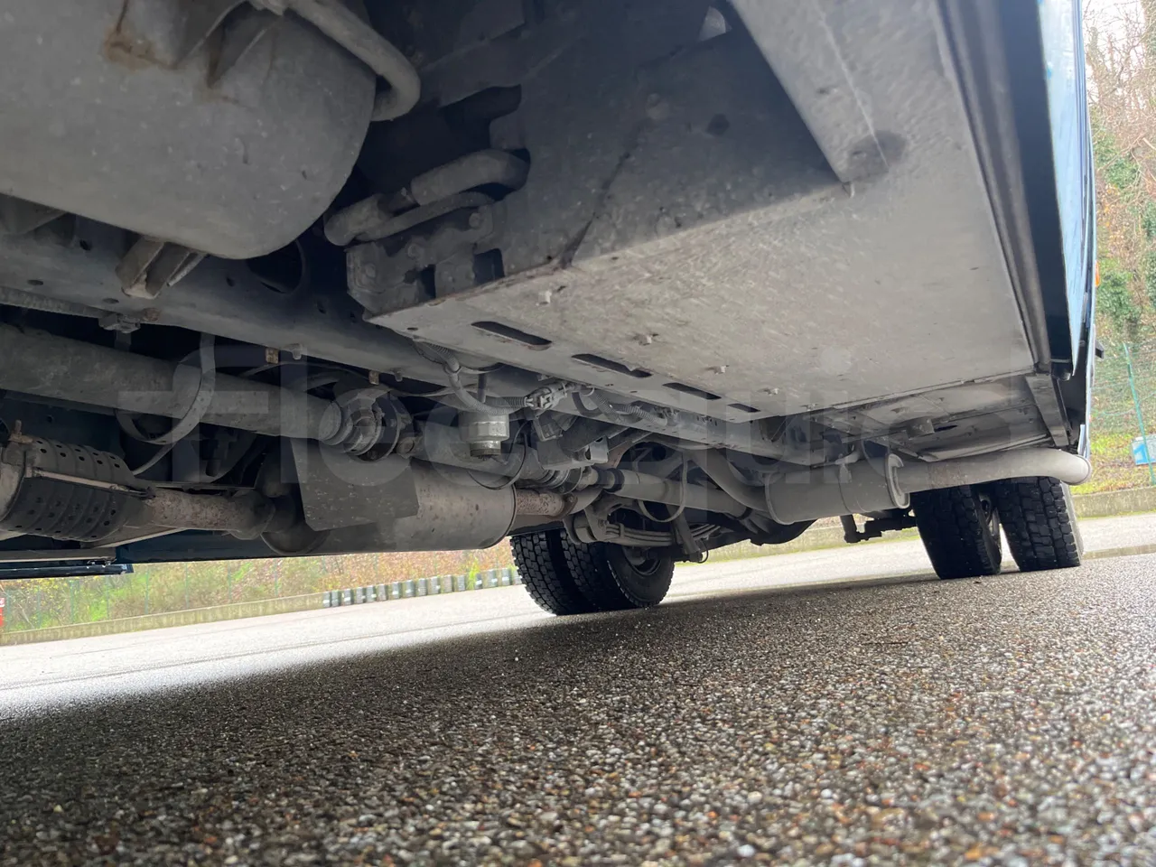 Salvador Caetano Optimo BB50L - Euro3 - 100kW - 7.586mt - central undercarriage photo