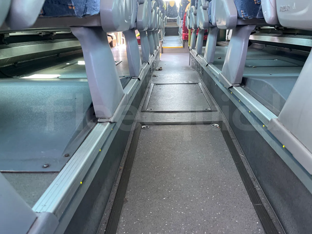 Irizar Volvo i4CD i4CD - Euro5 - 278kW - 12.920mt - seat brackets photo