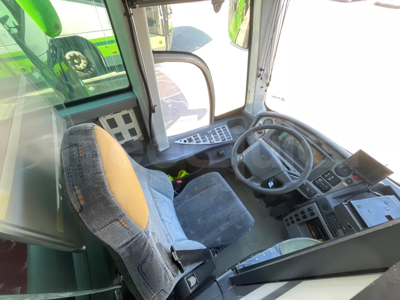 Irizar Volvo i4CD i4CD - Euro5 - 278kW - 12.920mt - driver's seat photo