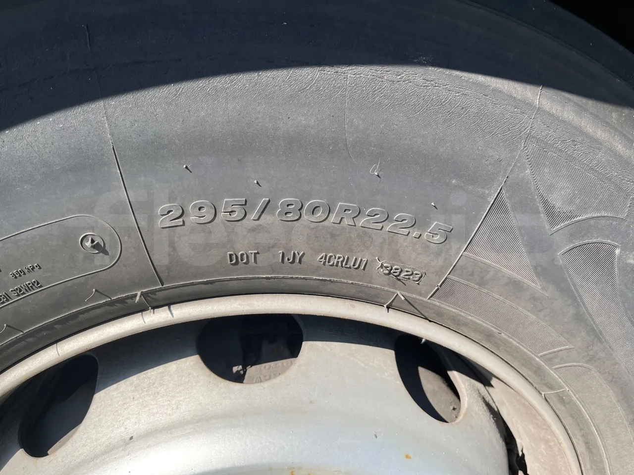 Irizar Volvo i4CD i4CD - Euro5 - 278kW - 12.920mt - rear left tire photo