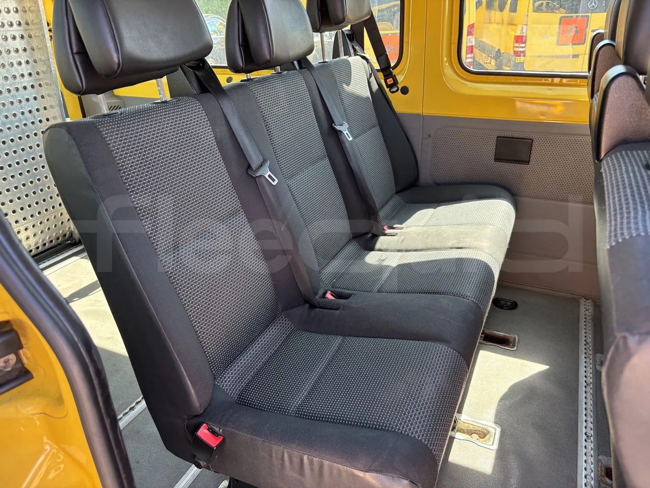 Mercedes-Benz Sprinter - Seats