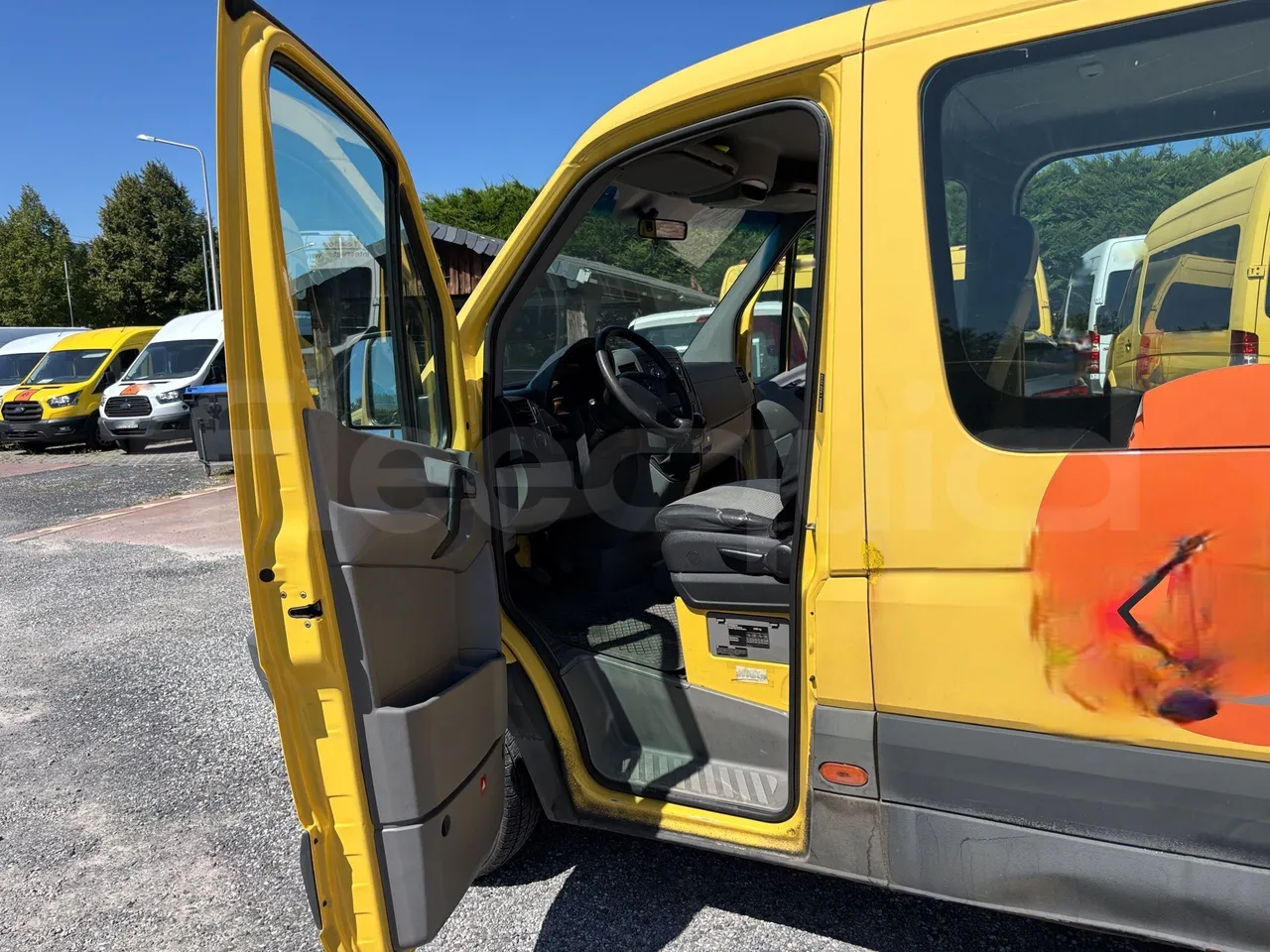 Mercedes-Benz Sprinter - Driver Door Open