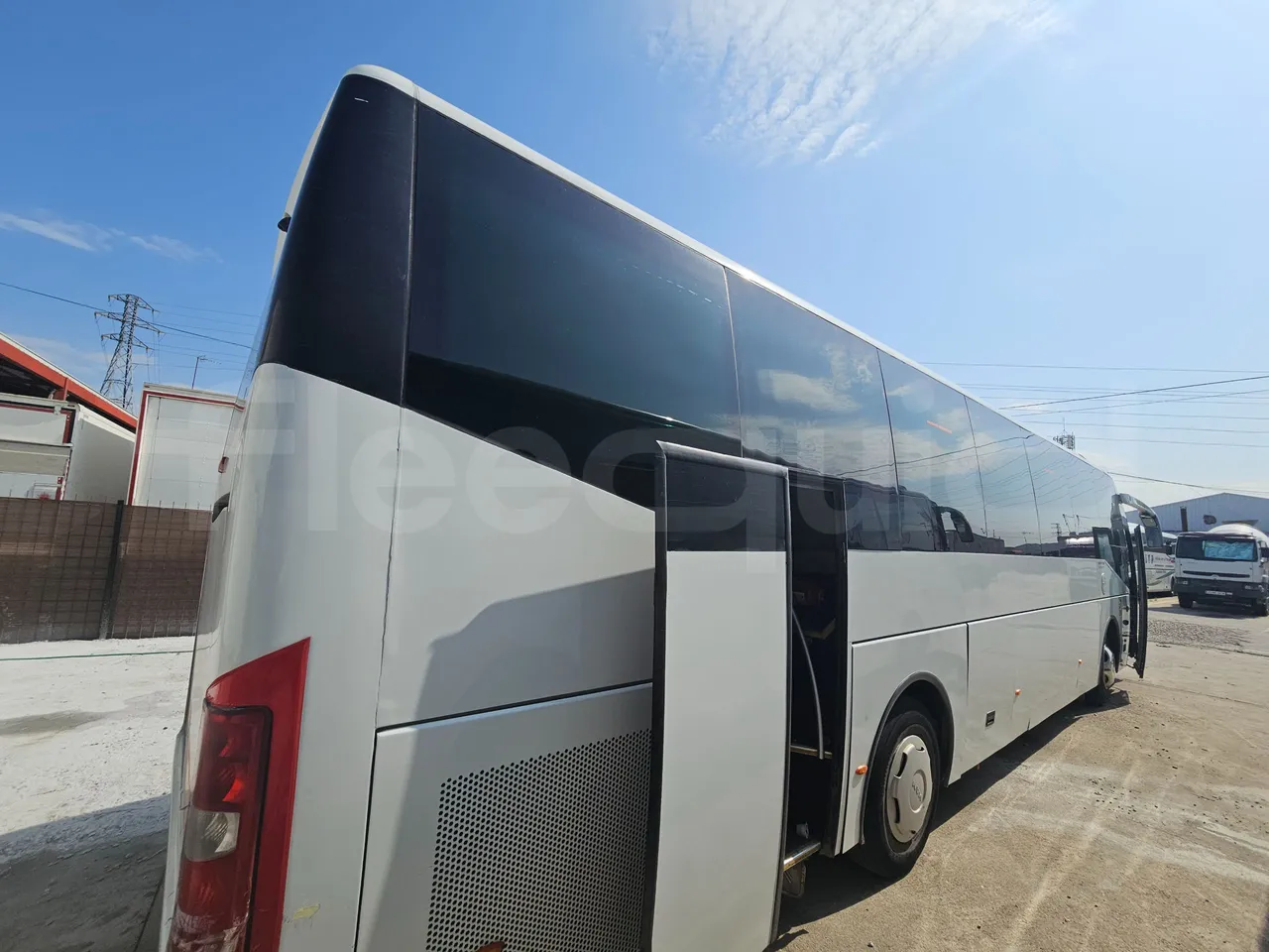 Man Celeris 18.314 HOCL-NL/ Euro 5 - 257 Kw - 12,250 Mt - 3/4 right rear doors open