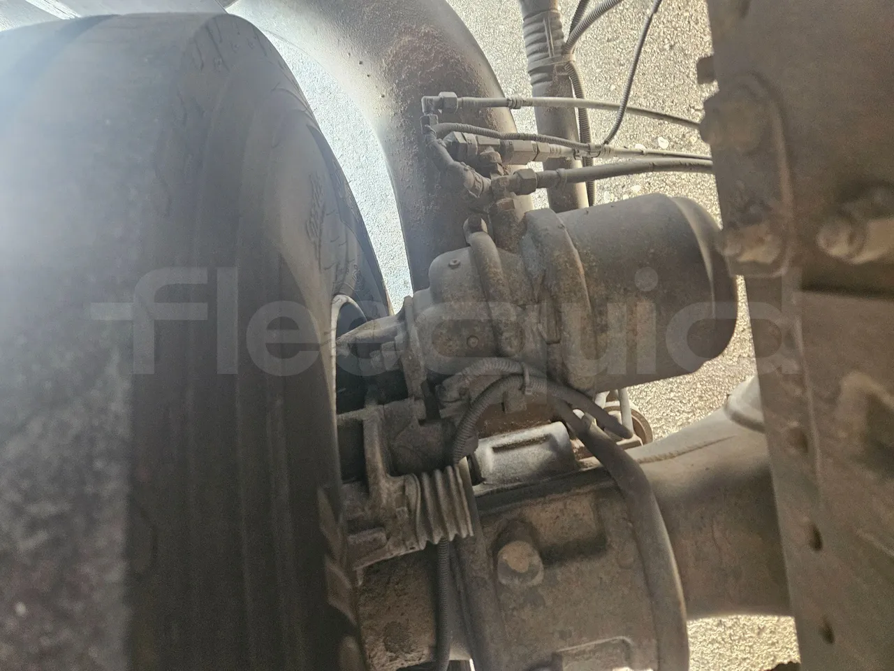 Man Celeris 18.314 HOCL-NL/ Euro 5 - 257 Kw - 12,250 Mt - axle 2 shock absorbers 2 left