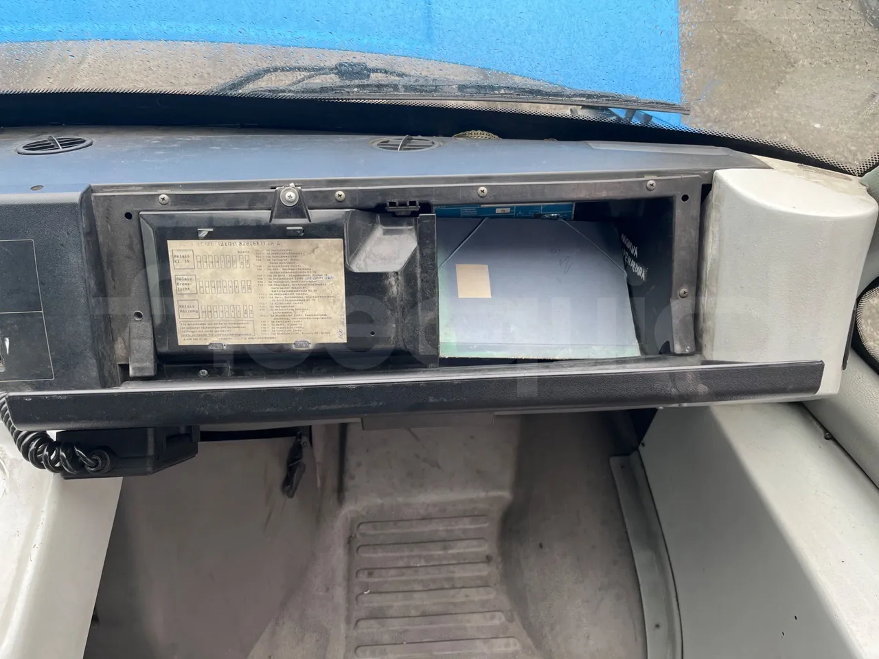 Mercedes-Benz 816 - command unit indicators