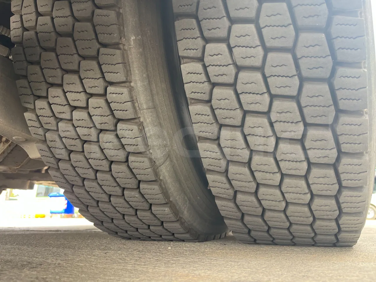 Temsa Tourmalin - tread condition front tires left