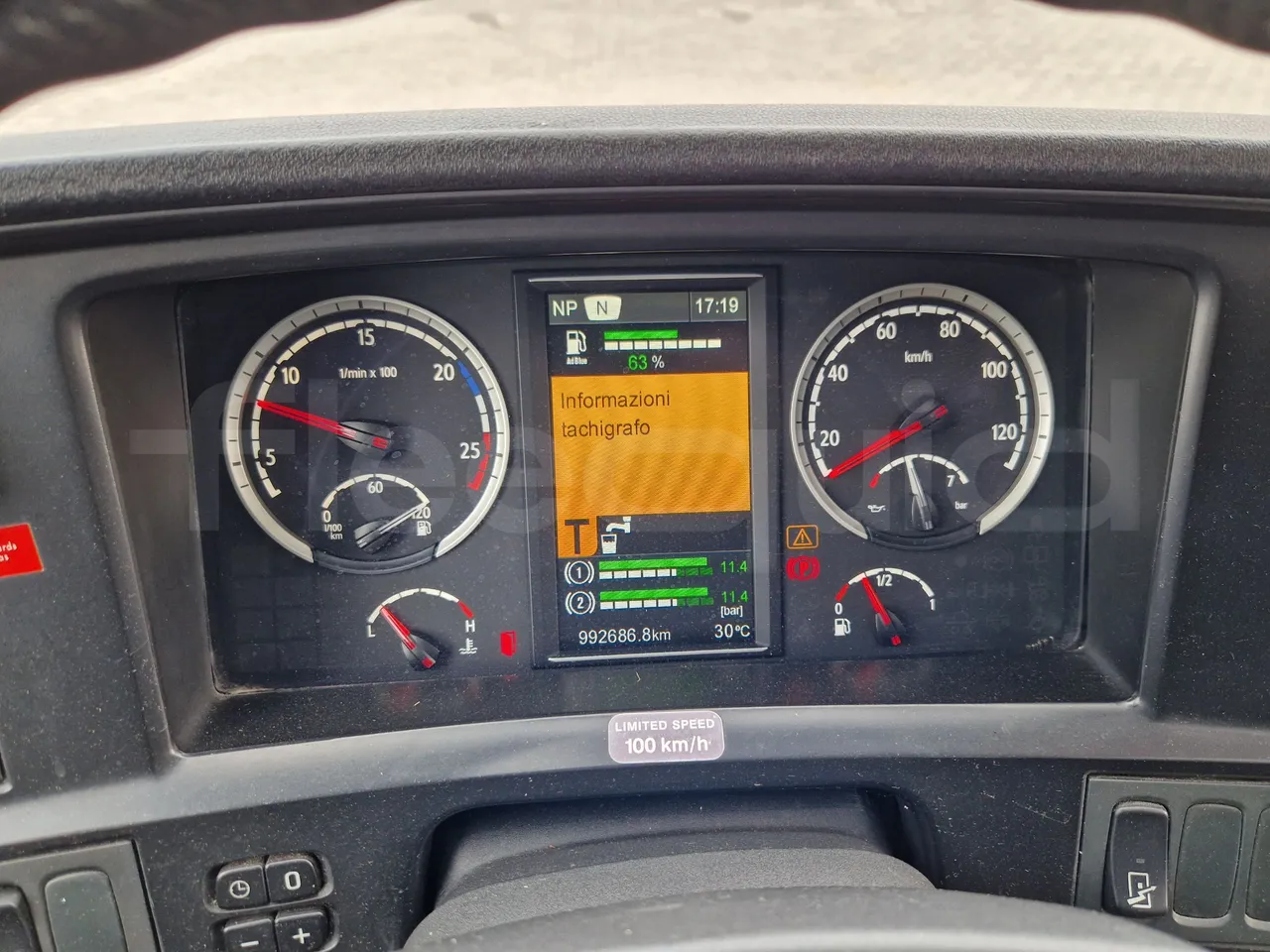 Scania Touring HD Touring HD/ Euro 6 - 302 Kw - 12,090 Mt - dashboard lights on