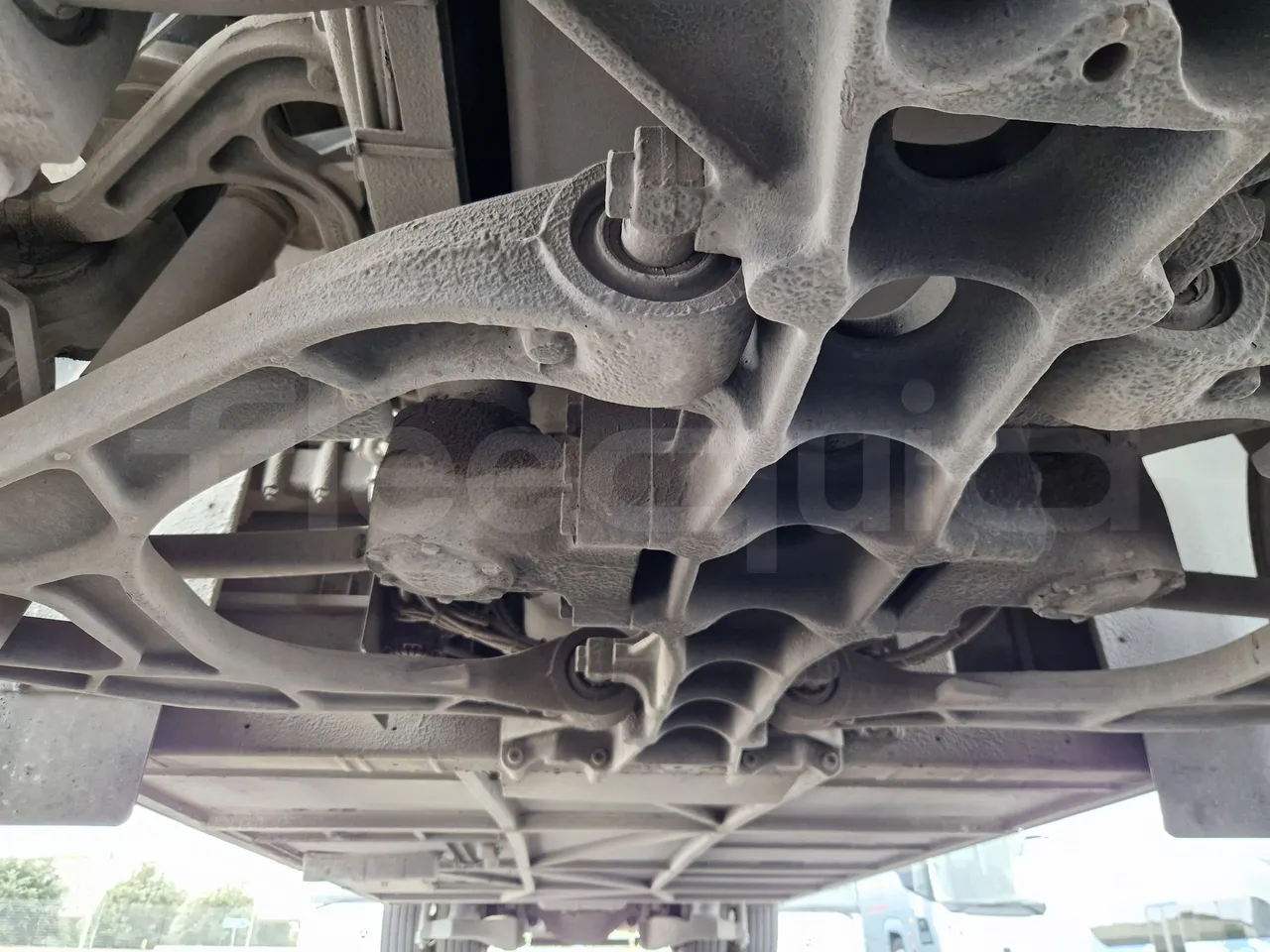 Scania Touring HD Touring HD/ Euro 6 - 302 Kw - 12,090 Mt - front air springs left