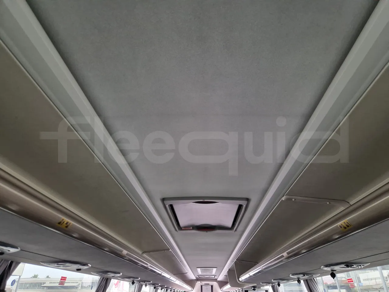 Scania Touring HD Touring HD/ Euro 6 - 302 Kw - 12,090 Mt - overhead compartments photo