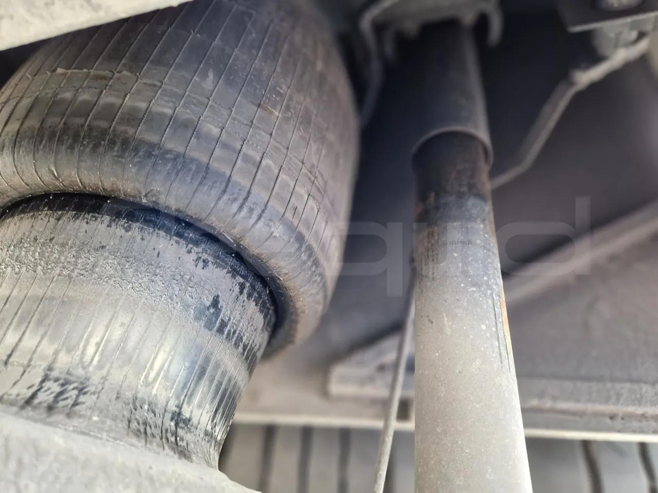 Scania Touring HD Touring HD/ Euro 6 - 302 Kw - 12,090 Mt - axle 2 shock absorbers 2 left