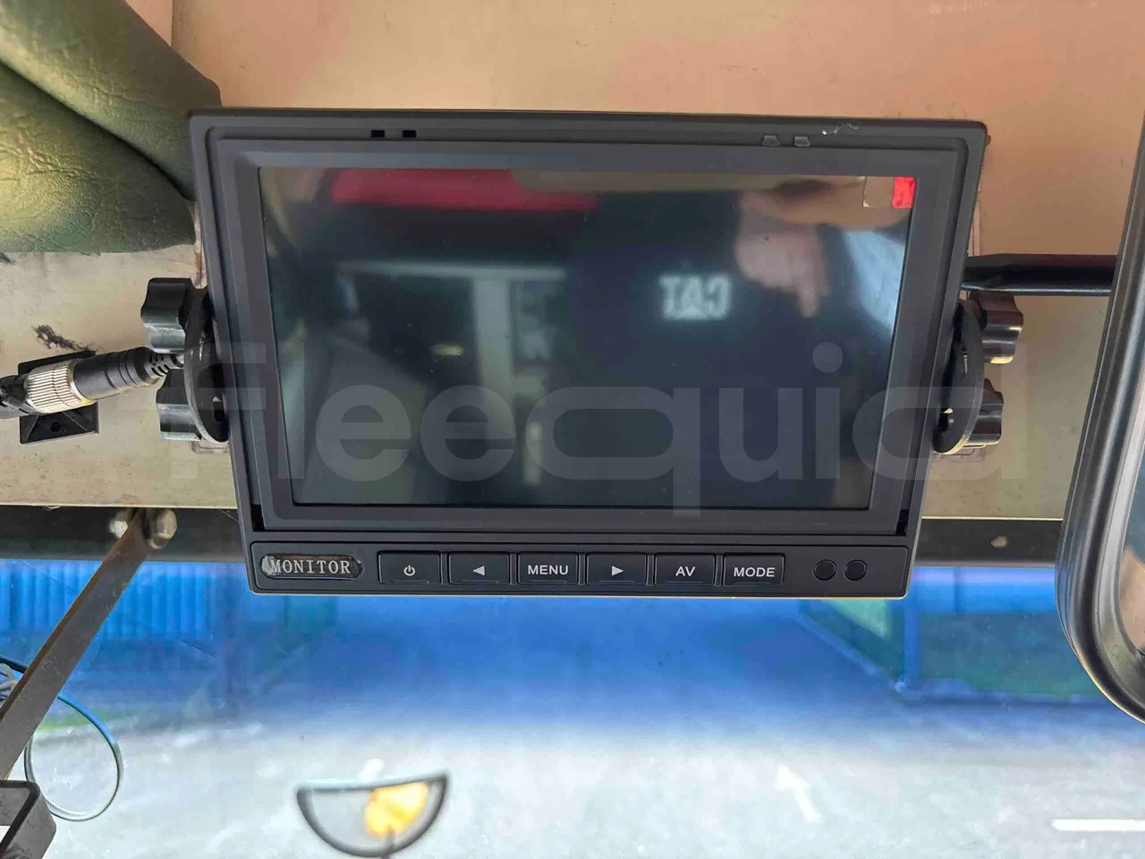 International IC3S530 - radio accessories photo