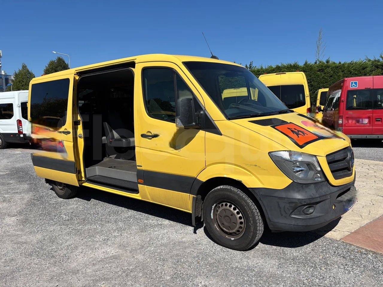 Mercedes-Benz Sprinter - 3/4 Front Right Side Doors Open