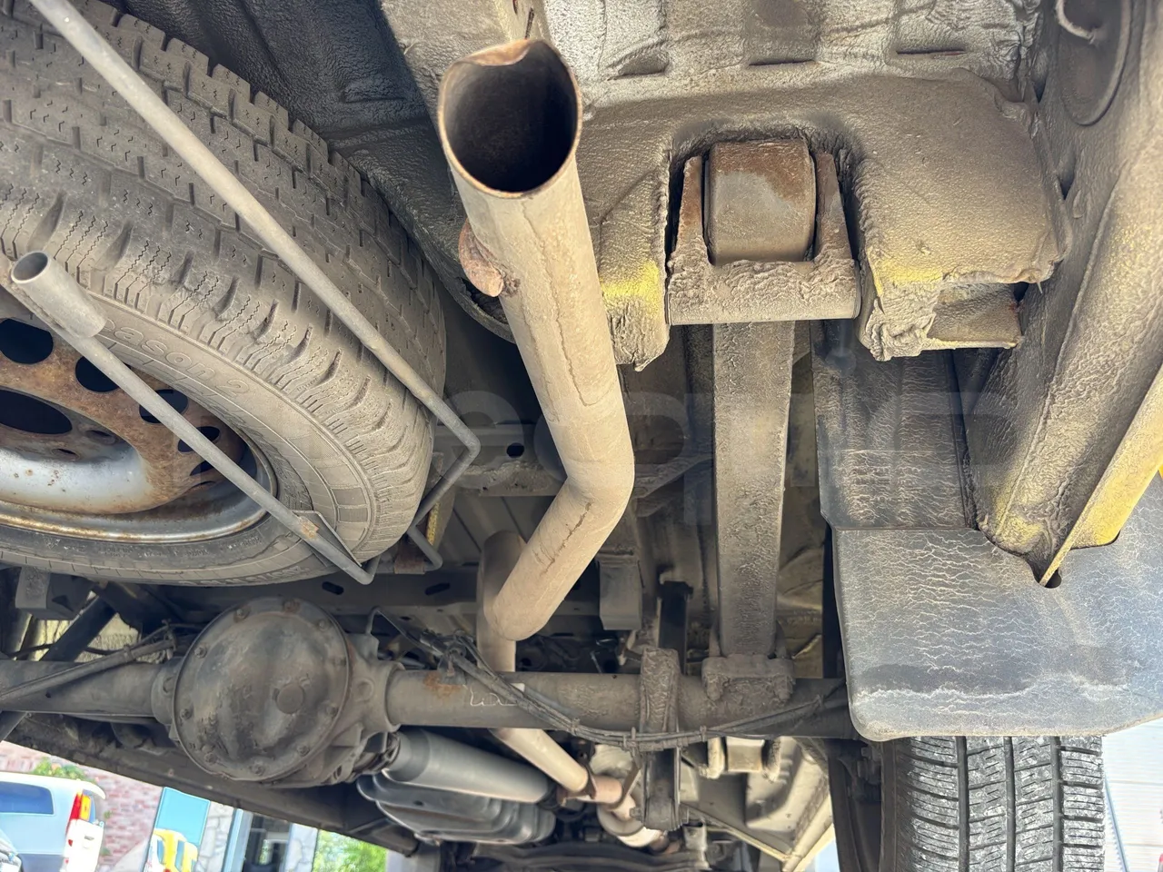 Mercedes-Benz Sprinter - Exhaust