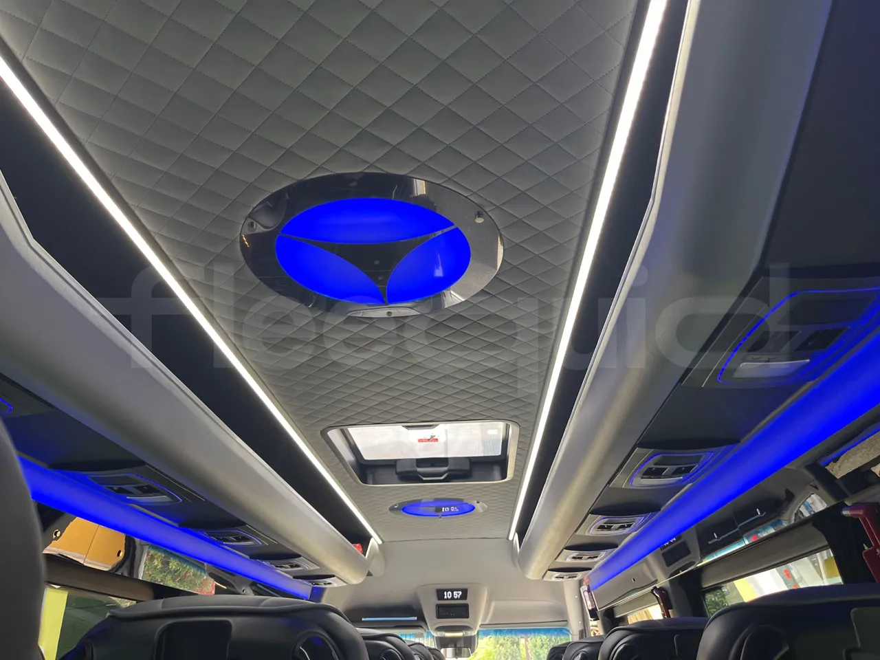 Mercedes-Benz Sprinter 906BB55 - Euro6 - 140kW - 7.367mt - toilette accessories photo