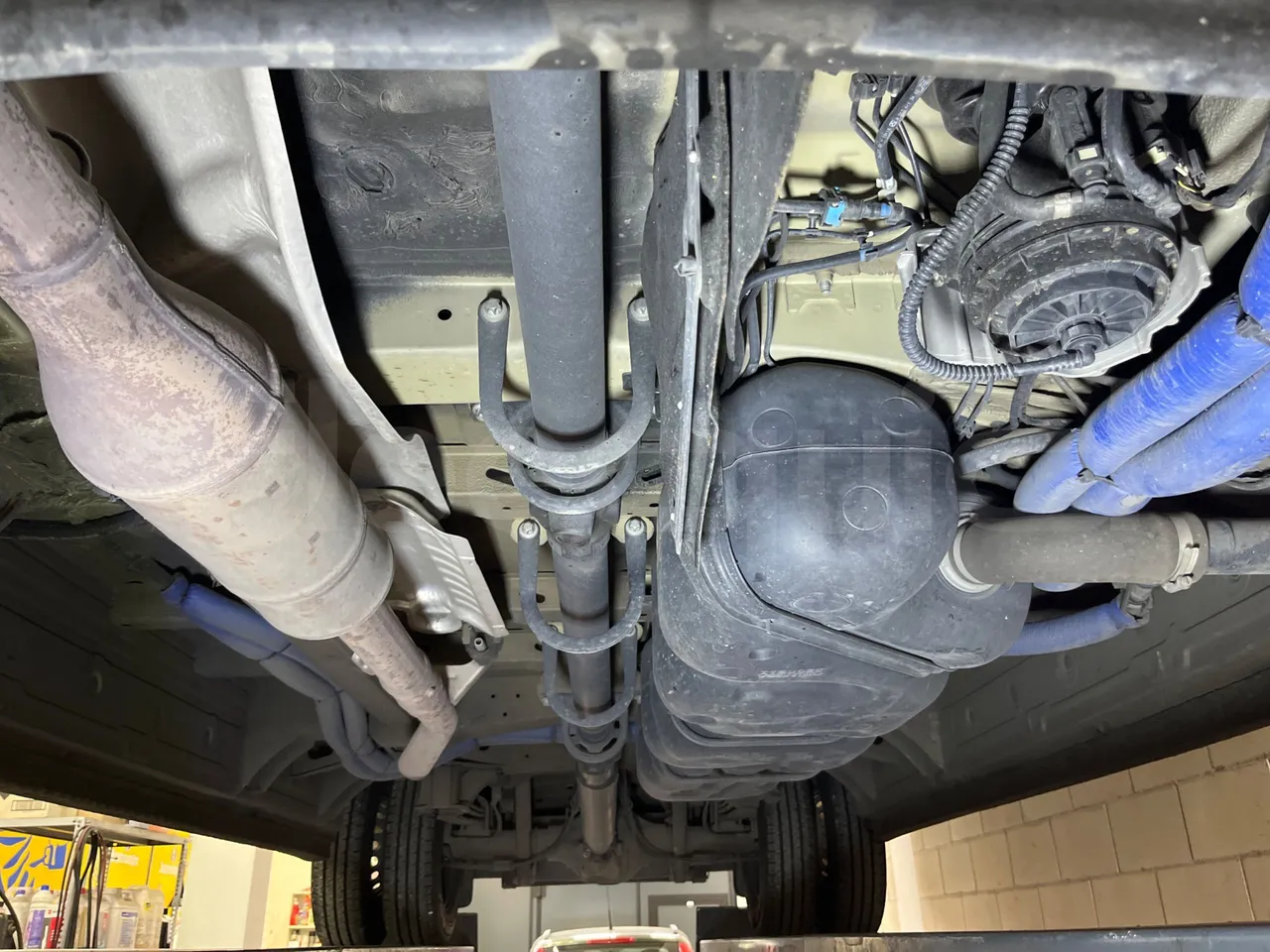 Mercedes-Benz Sprinter 906BB55 - Euro6 - 140kW - 7.367mt - driveshaft photo